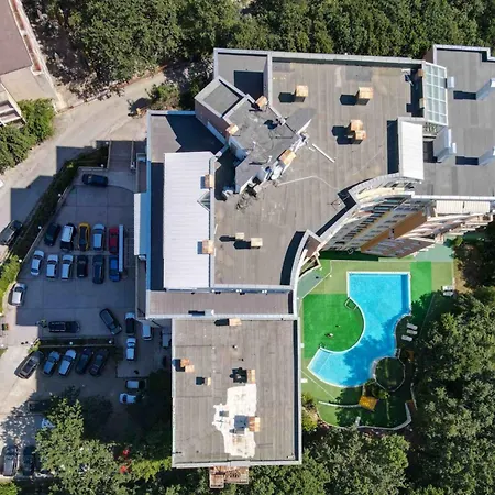 Summer Breeze Park - Nikea Park Complex Golden Sands